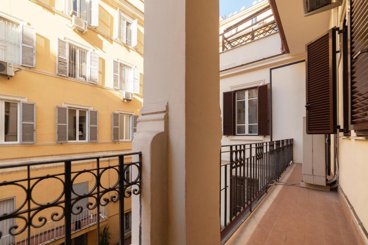 Residence Borgognoni Apartments Rome Exterior photo