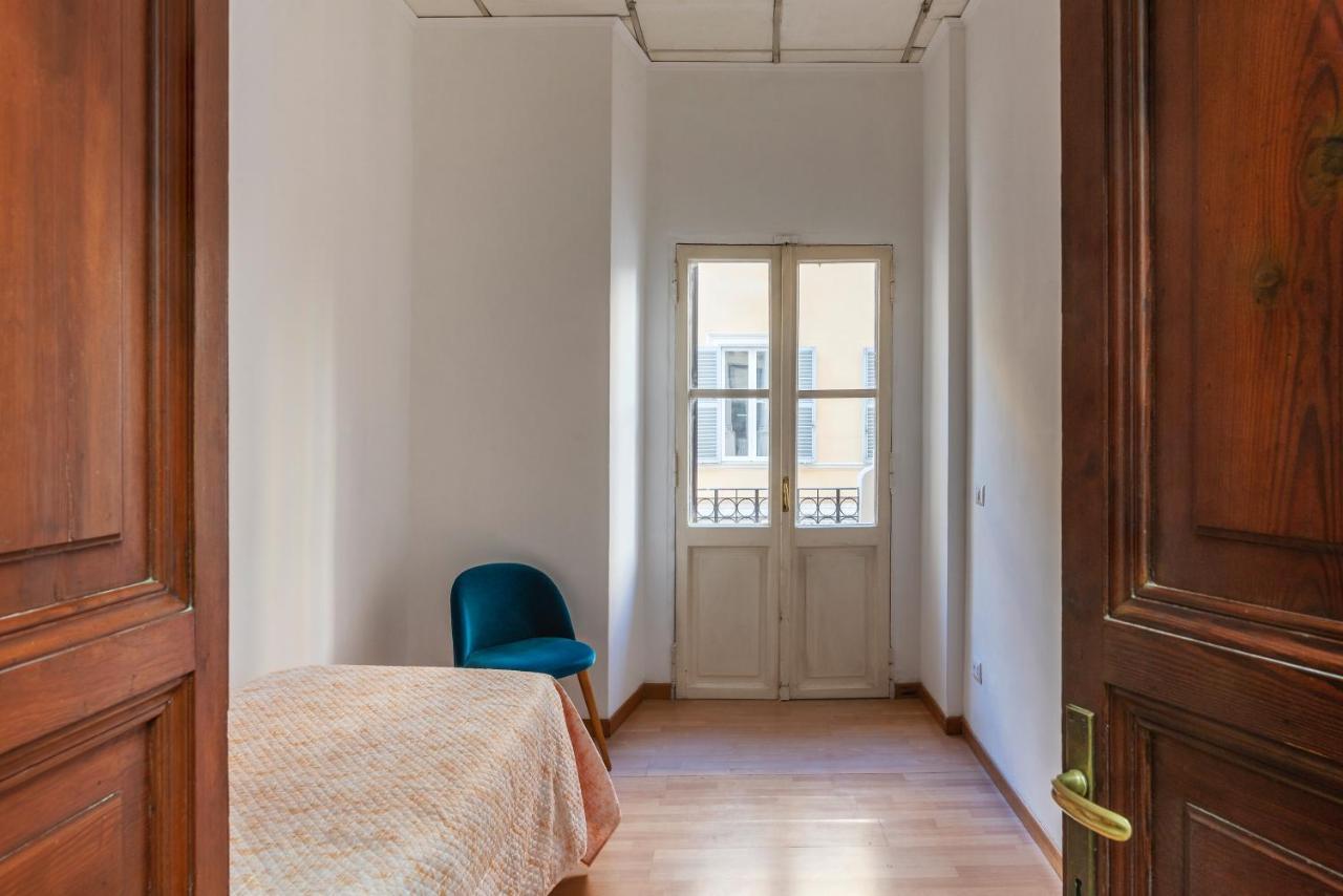 Residence Borgognoni Apartments Rome Exterior photo