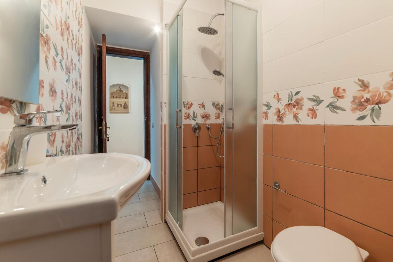 Residence Borgognoni Apartments Rome Exterior photo