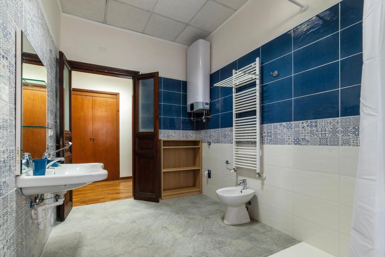 Residence Borgognoni Apartments Rome Exterior photo