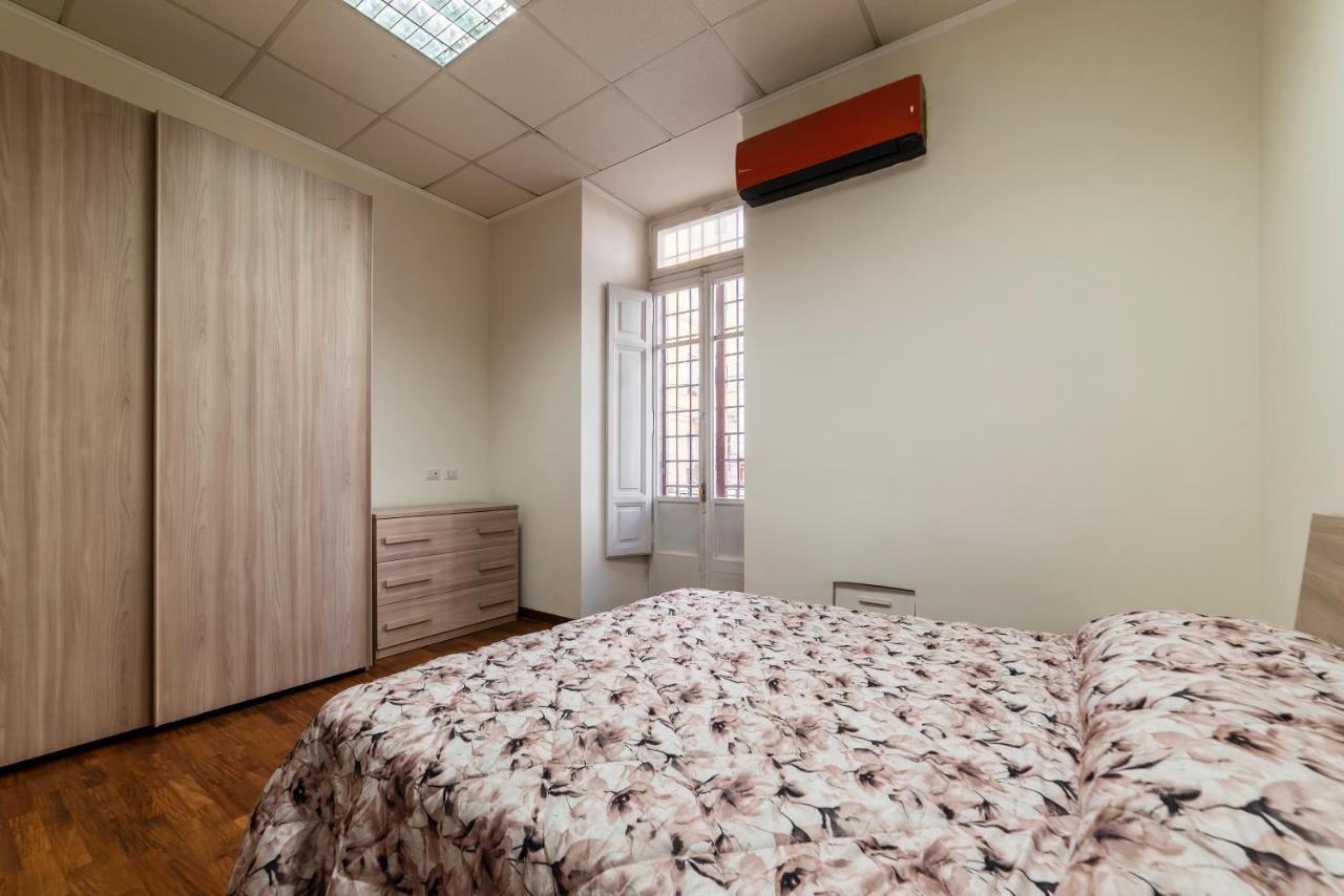 Residence Borgognoni Apartments Rome Exterior photo