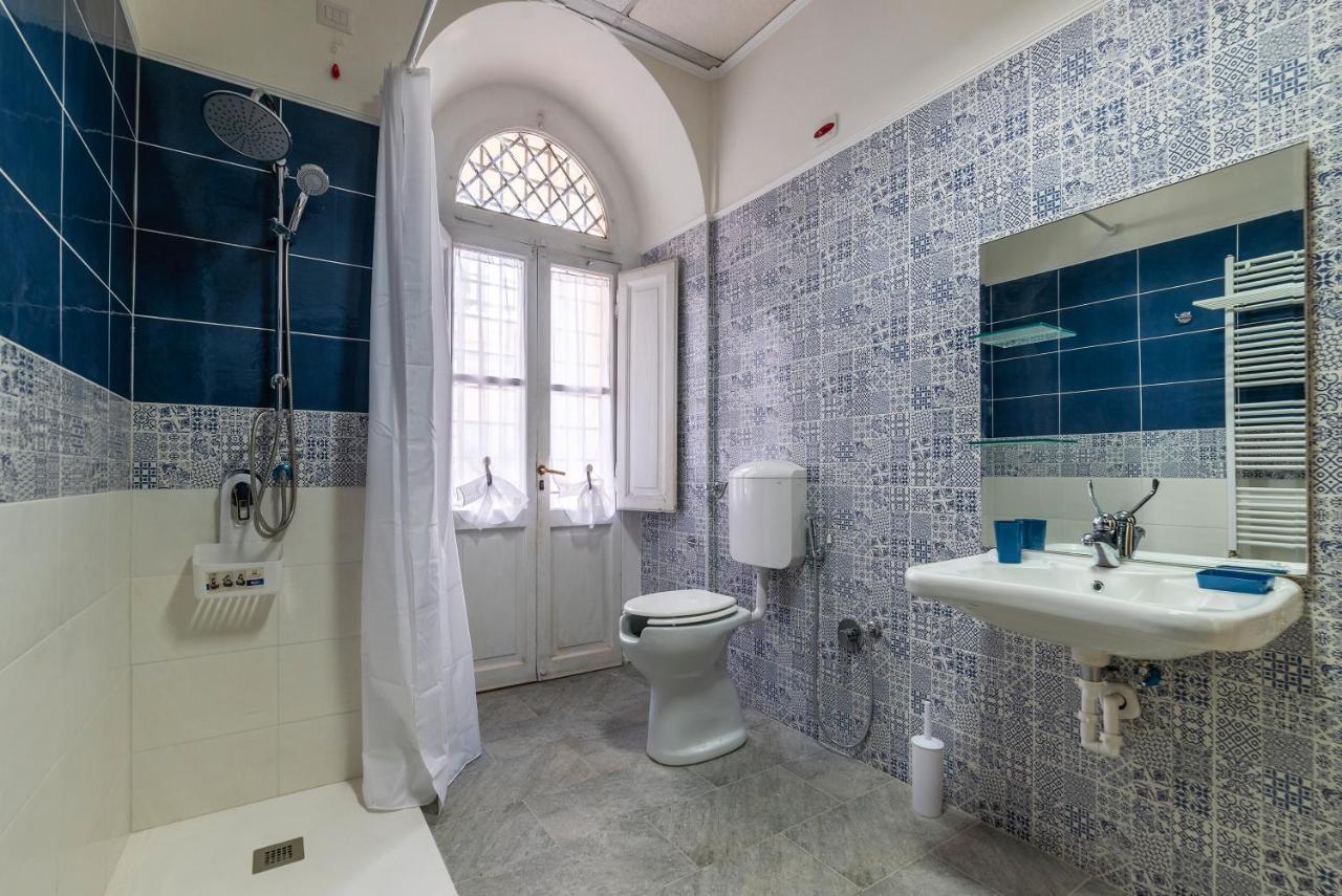 Residence Borgognoni Apartments Rome Exterior photo