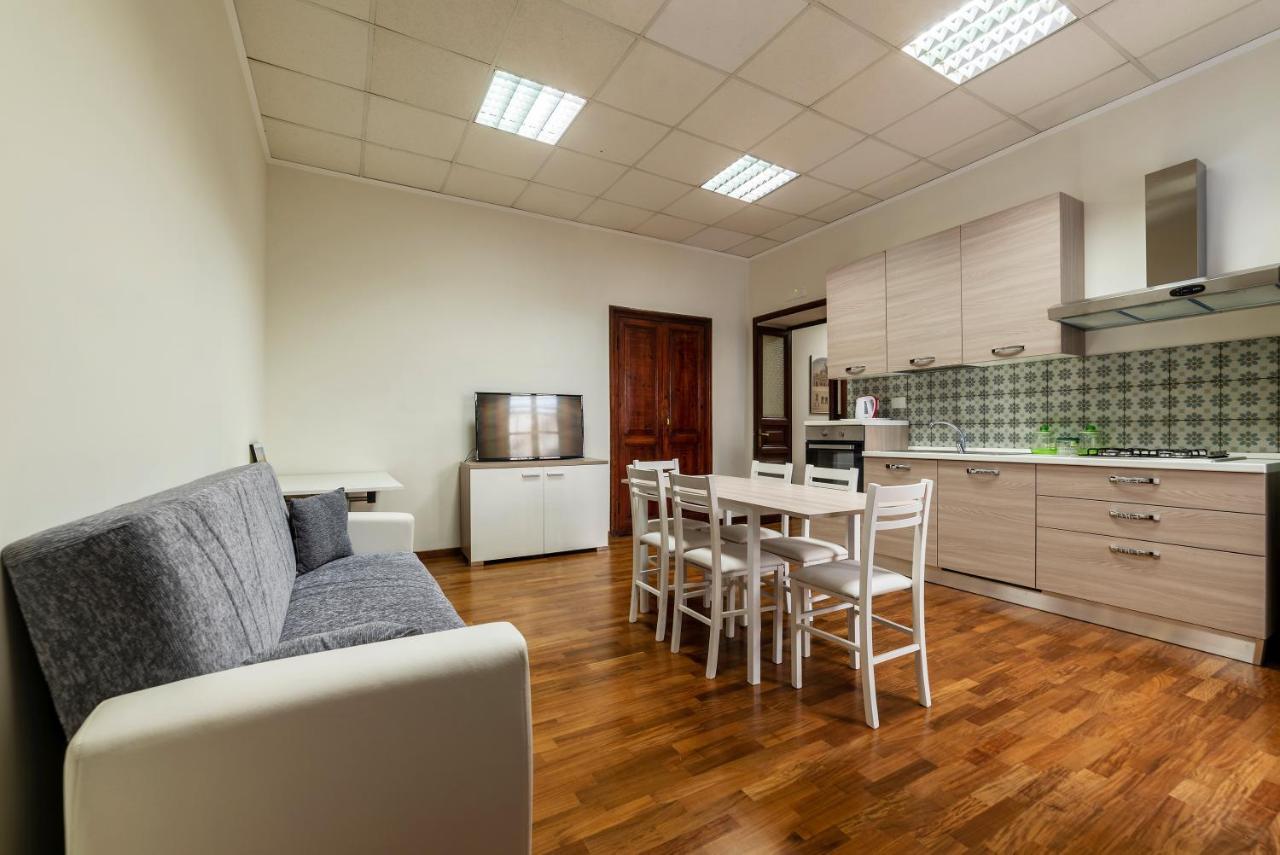 Residence Borgognoni Apartments Rome Exterior photo